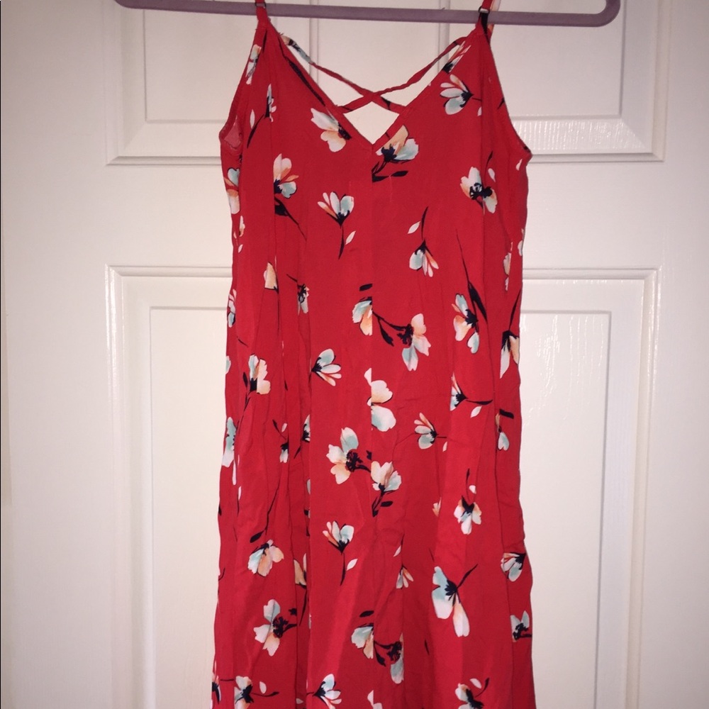 Red flowy floral lightweight dress